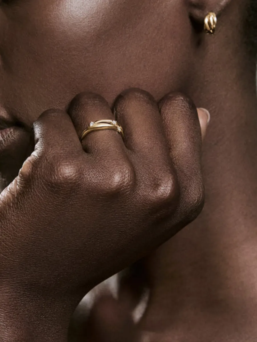 Sparkling Twisted Ring