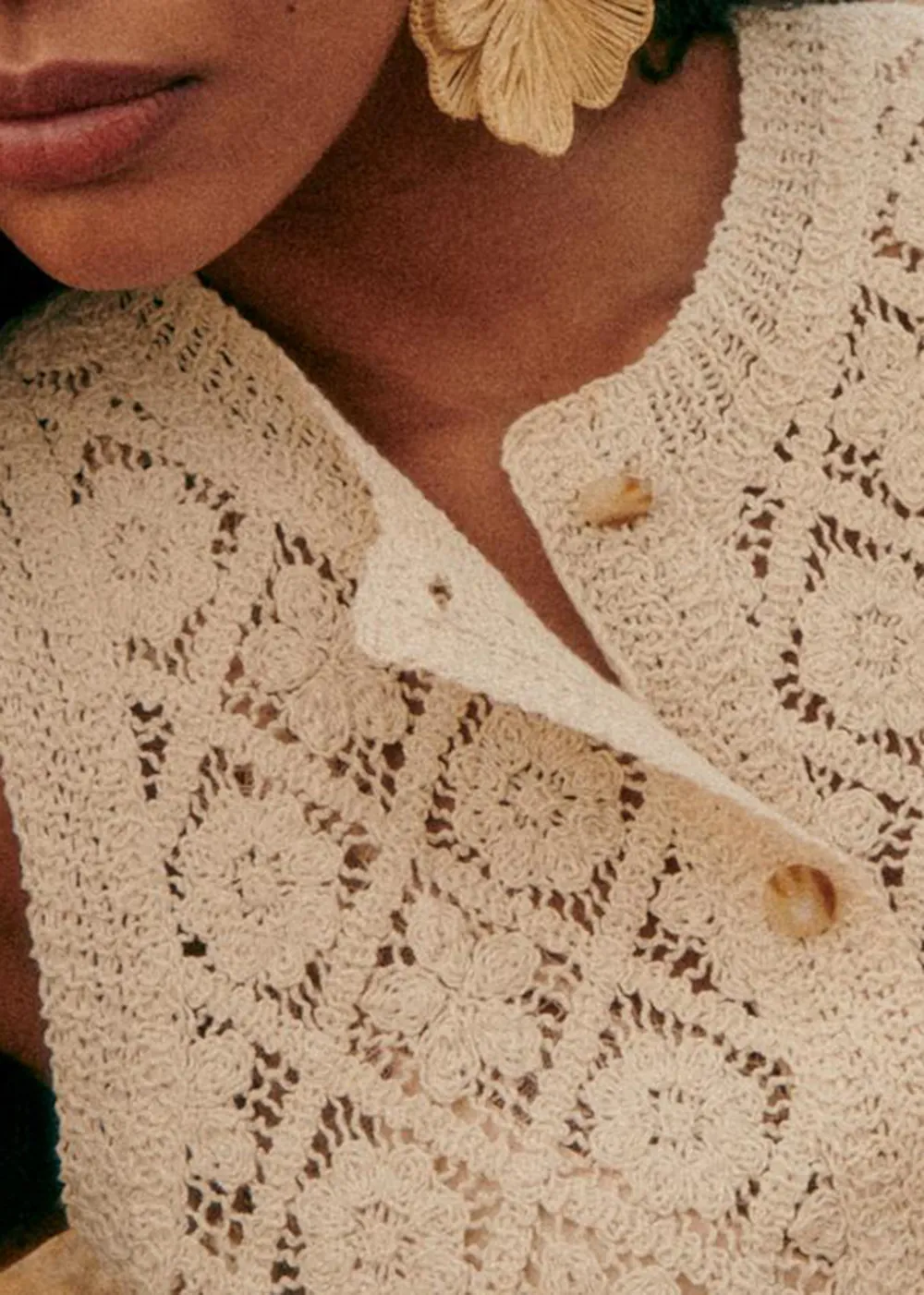 Solid Color Sleeveless Shirt