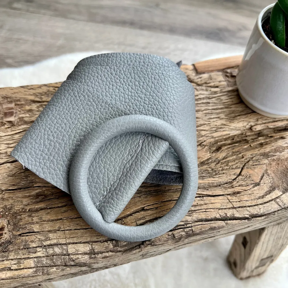 Leather Circle Buckle Belt
