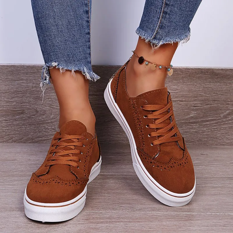 Easygoing Lace Flats Sneakers