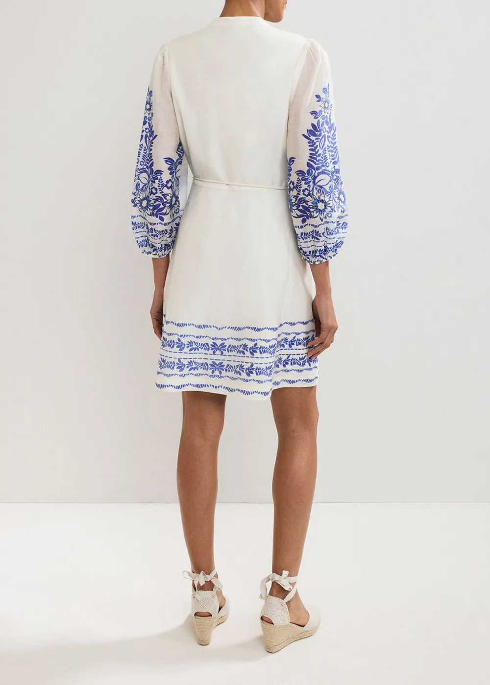 Loose Casual Art Print V-Neck Women's Dress