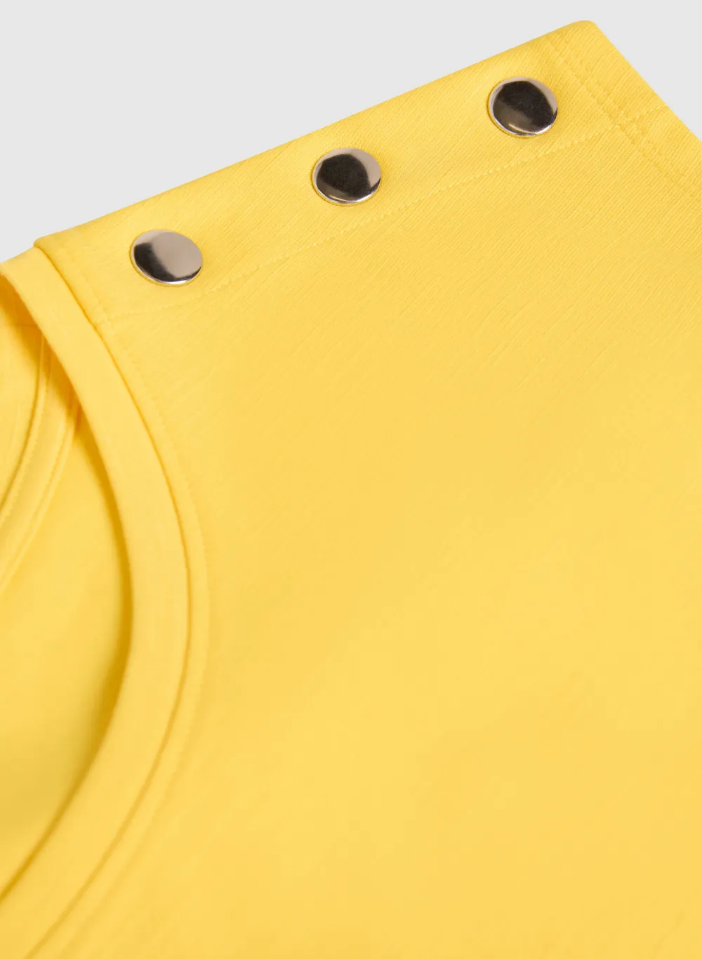 Solid Color Sleeveless T-Shirt