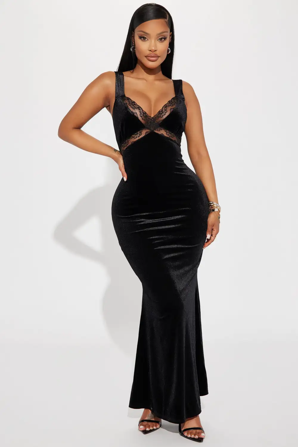 Bella Velvet Maxi Dress - Black