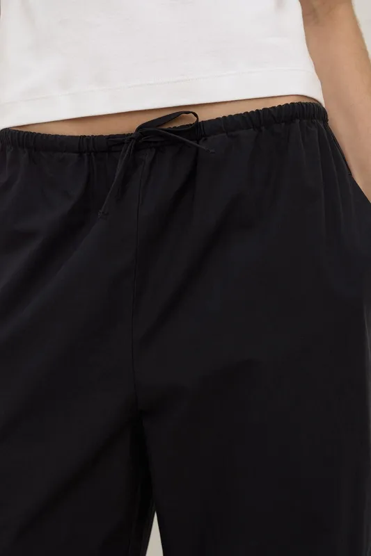 Black Cotton Barrel-Leg Pant