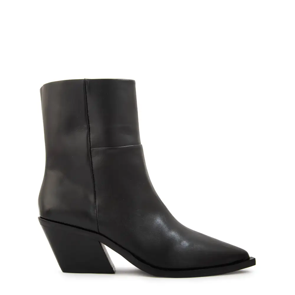 Streamlined Low Shaft Casual Ankle Boots