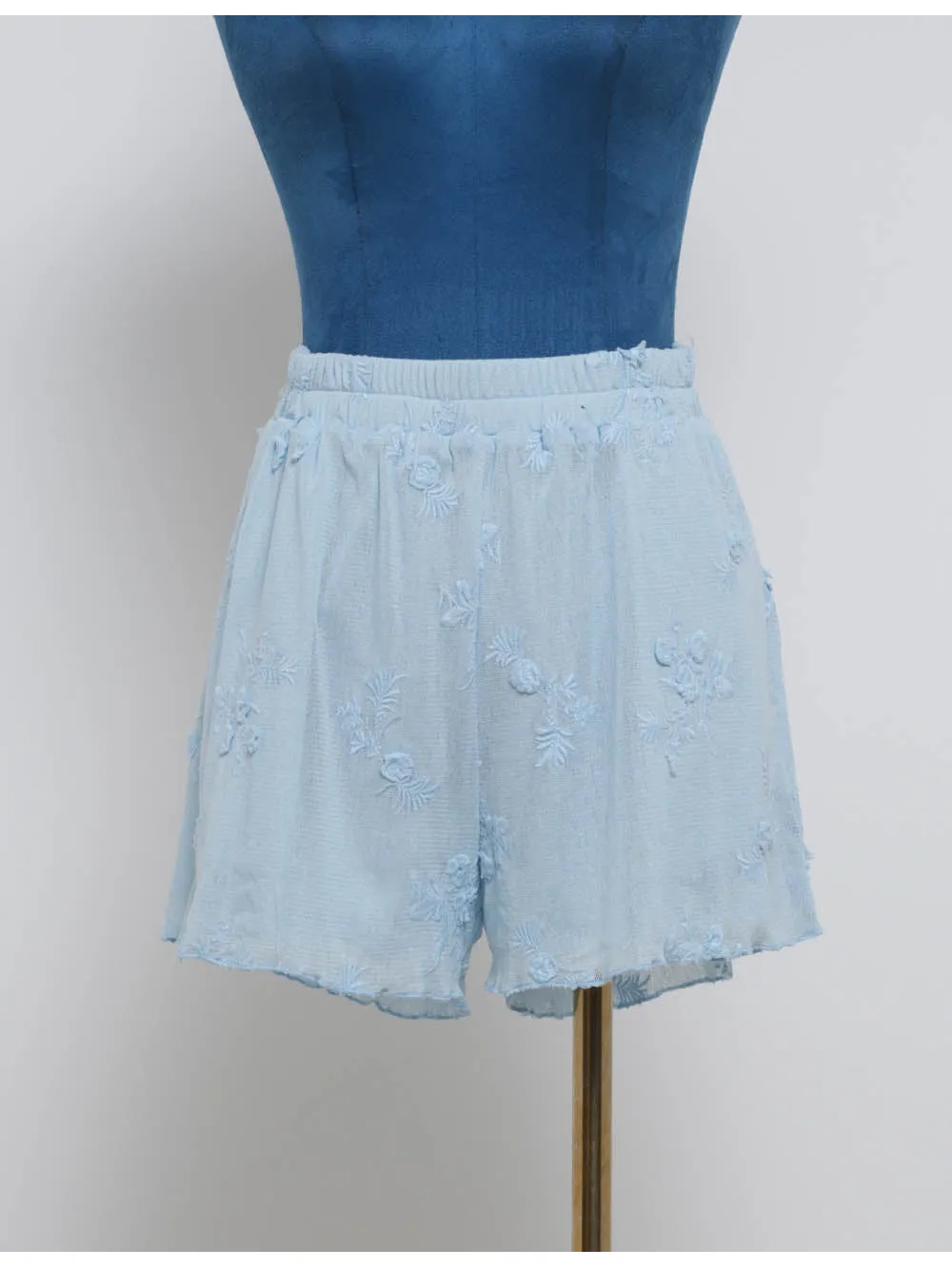 Embroidery Elastic Waist Solid Color Wide Leg Shorts