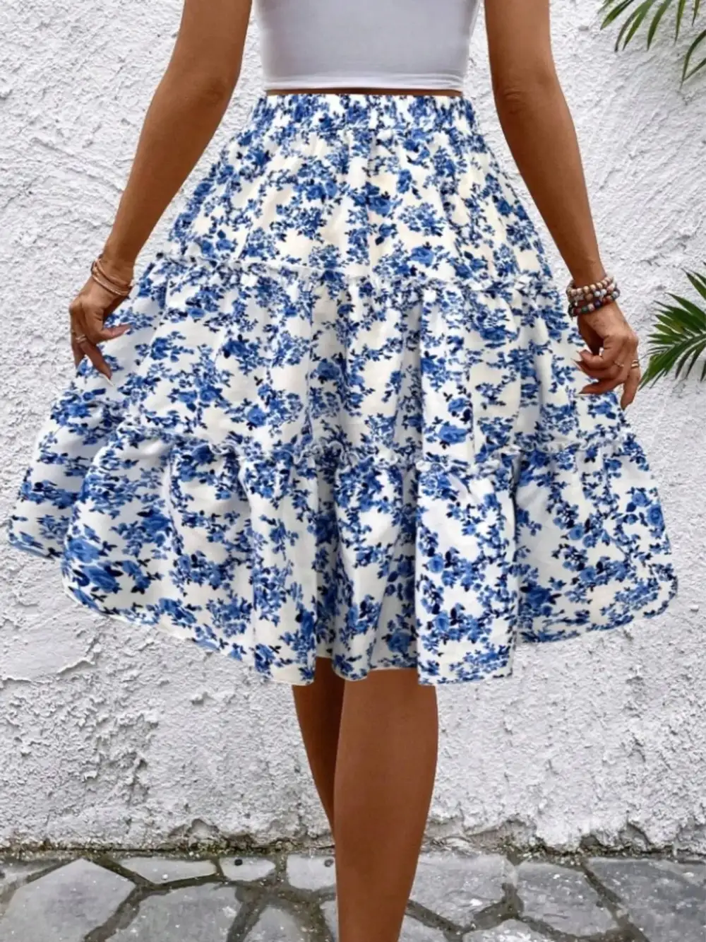 Textured Ruffle Trim Printed Silhouette Skirt