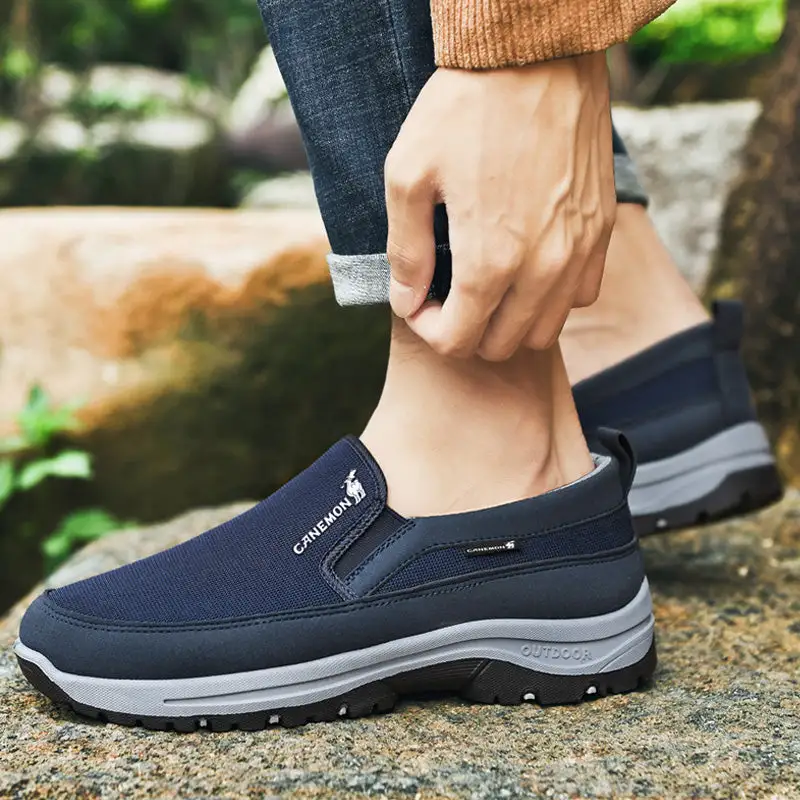 Plus Size Casual Sneakers US 15 Slip-On Walking Shoes Men Breathable Mesh Lightweight Athletic Shoes for Cross-Border Export