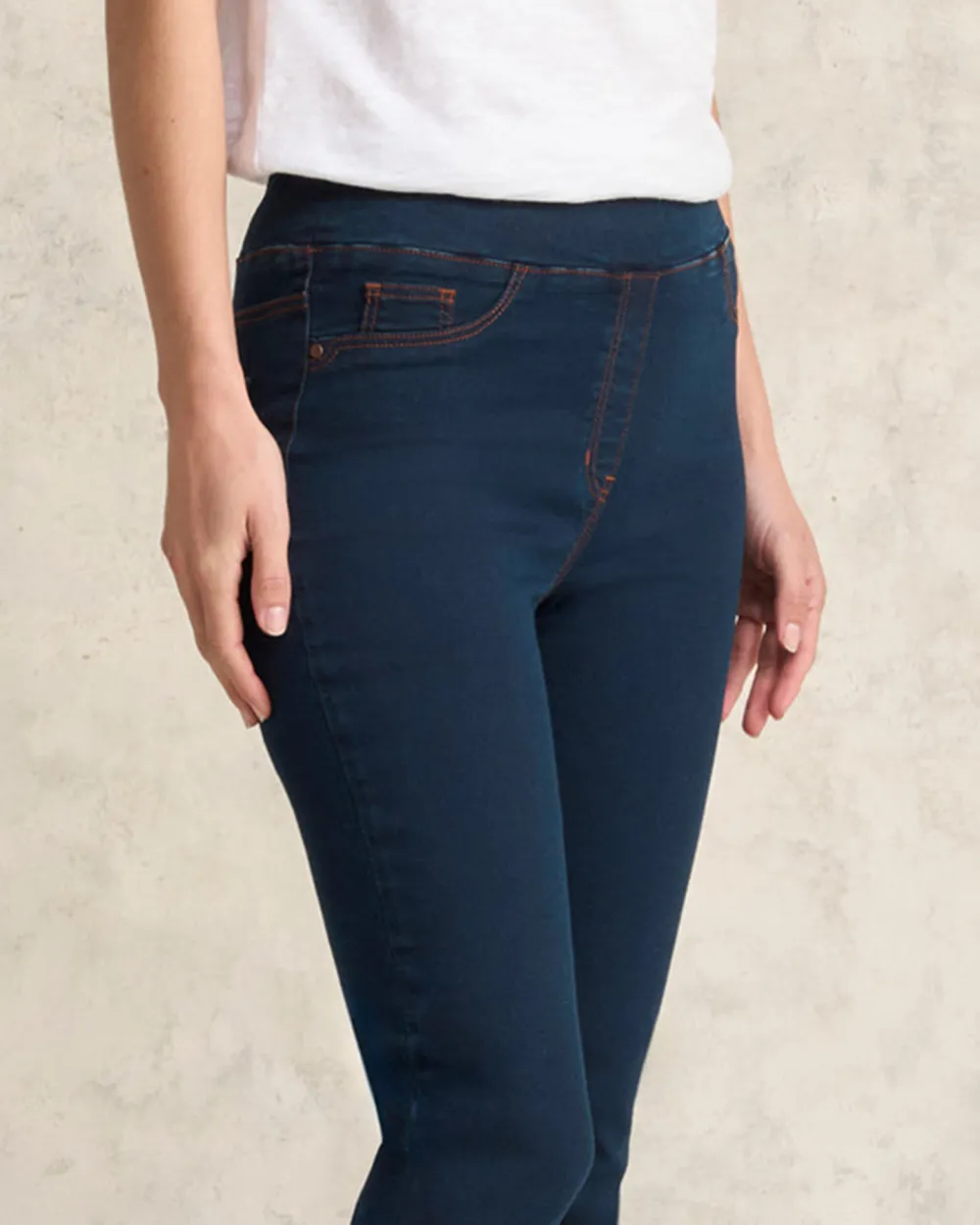 Navy Blue Cropped Pants For Elegant Daily Style
