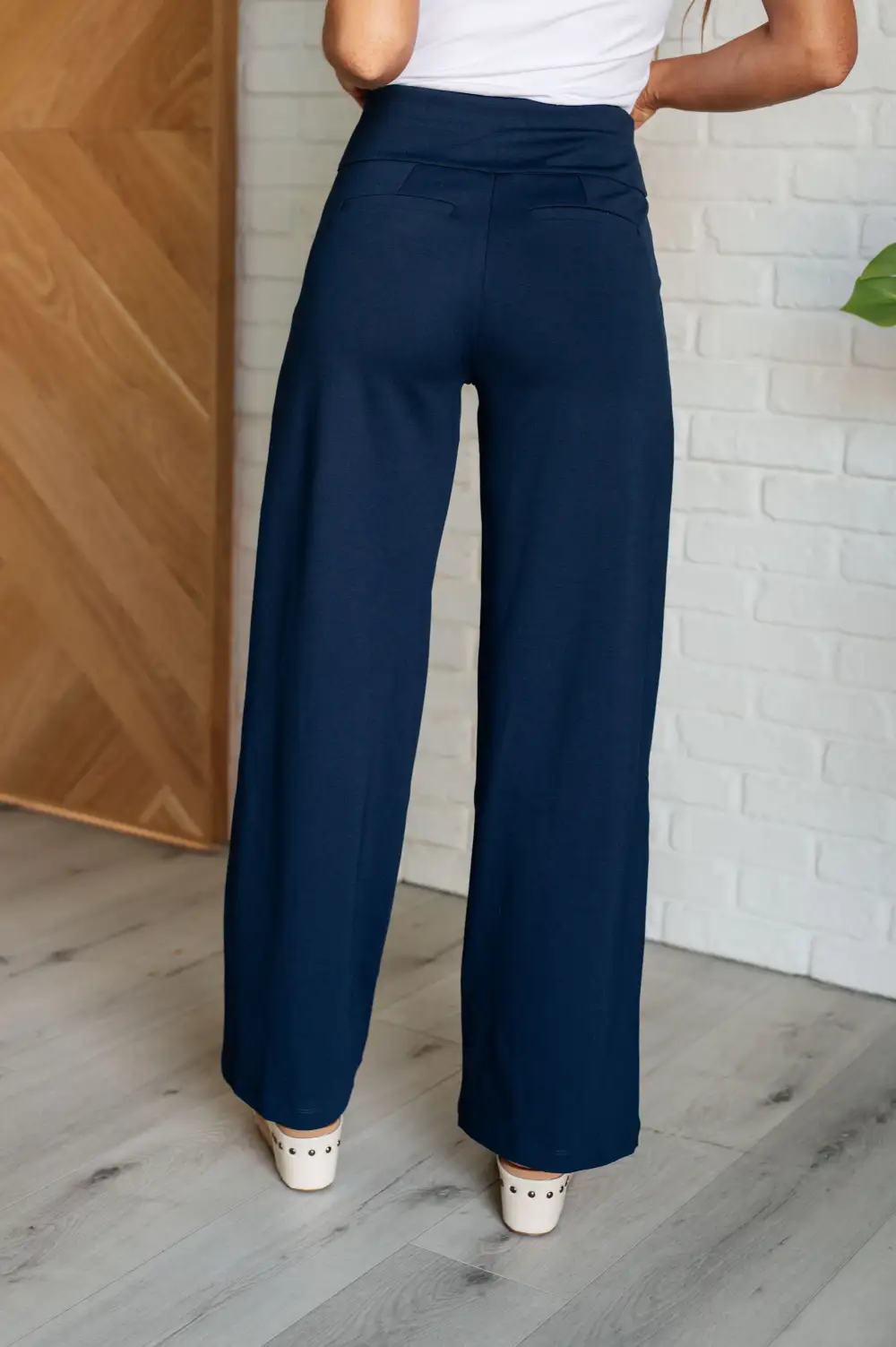 Magic Wide Leg Pants In Navy
