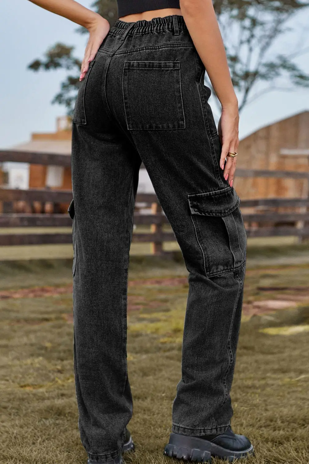Loose Fit Long Pocket Detail Denim Jeans