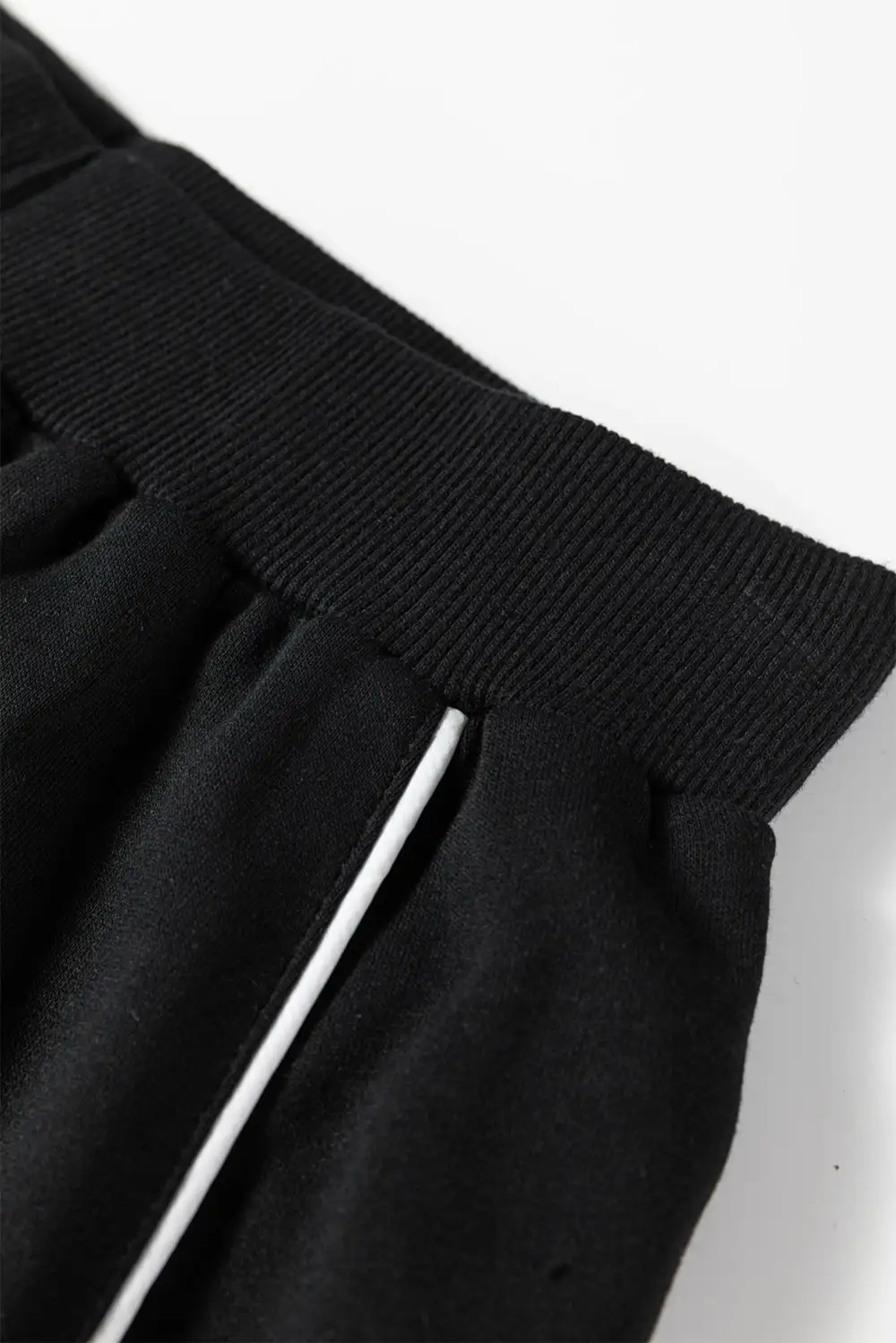 Contrast Piping Coordinated Set