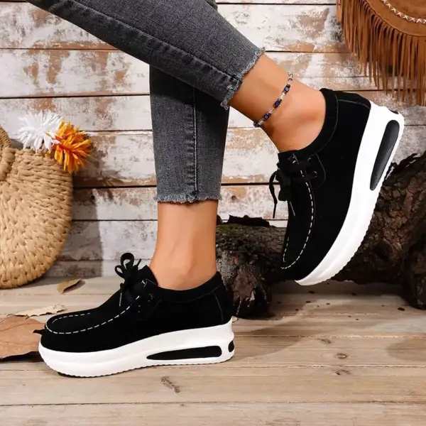 Versatile Round Toe Platform Sneakers