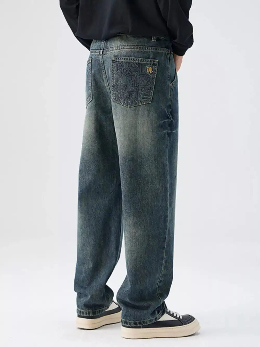 Washed Relaxed Fit Jeans