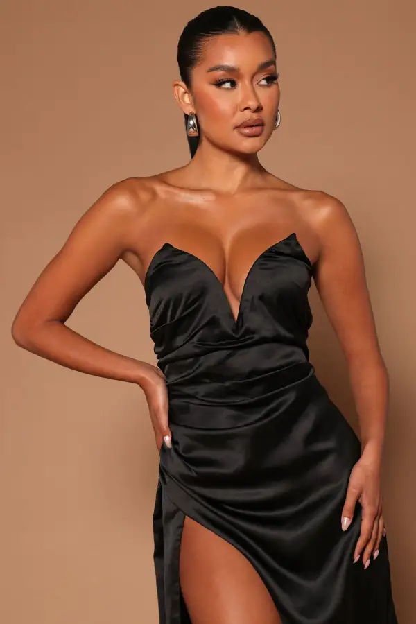 The Westwood Gown - Black