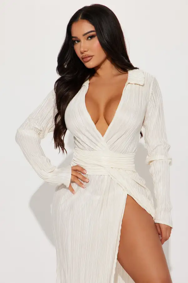 Capri Waters Plisse Maxi Dress - White
