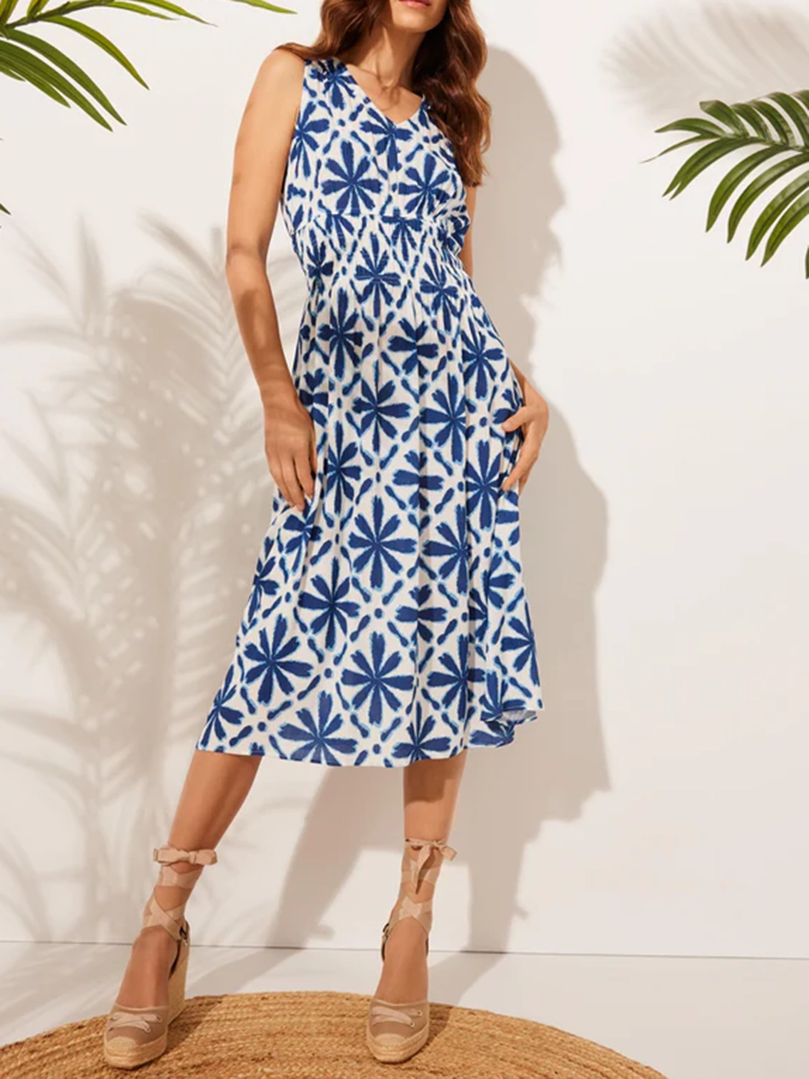 Fashionable And Elegant Design Sleeveless V-Neck Dress