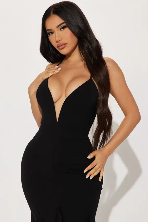 Looking At You Ruffle Maxi Dress - Black