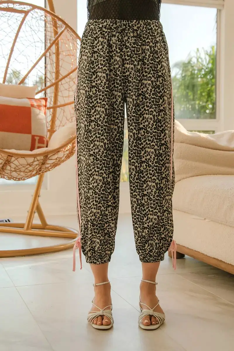 Leopard Prtins with Side Line Details Drawstrings Pants