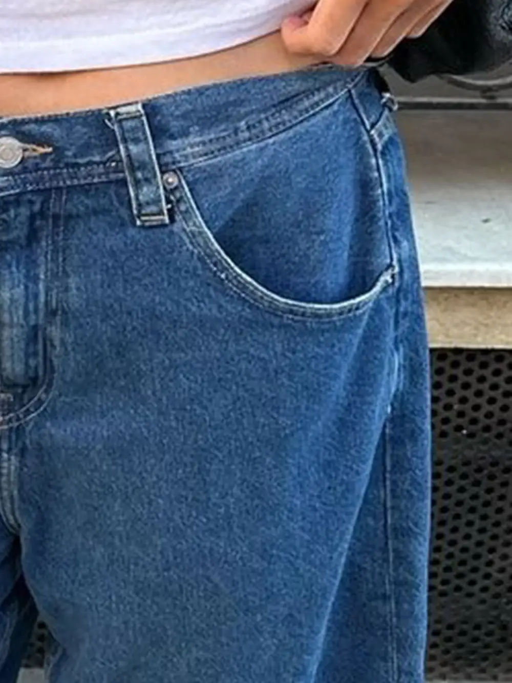 Soft Touch Simple Pocket Detail Shorts