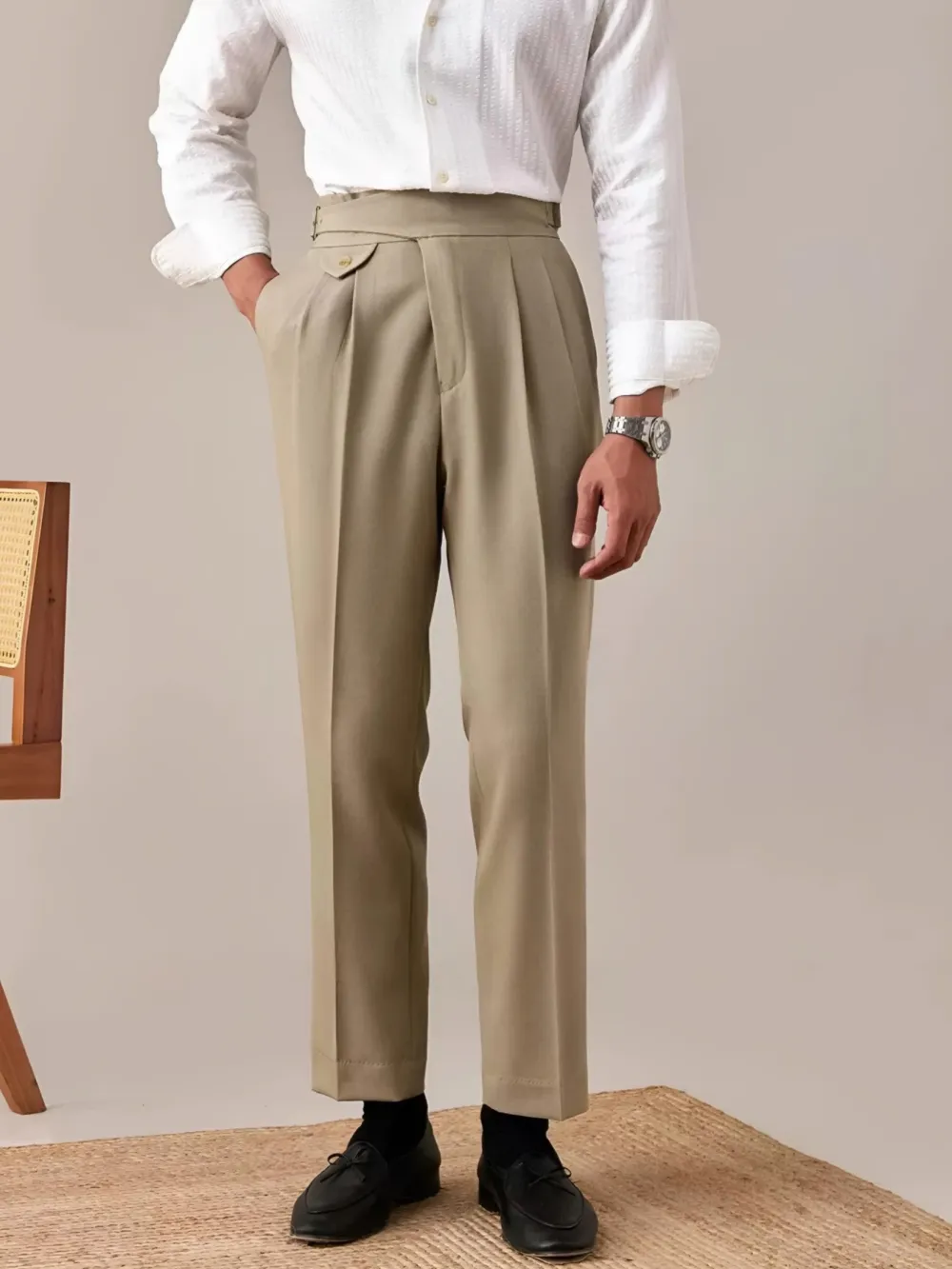 Clean Buckle Waist Trousers
