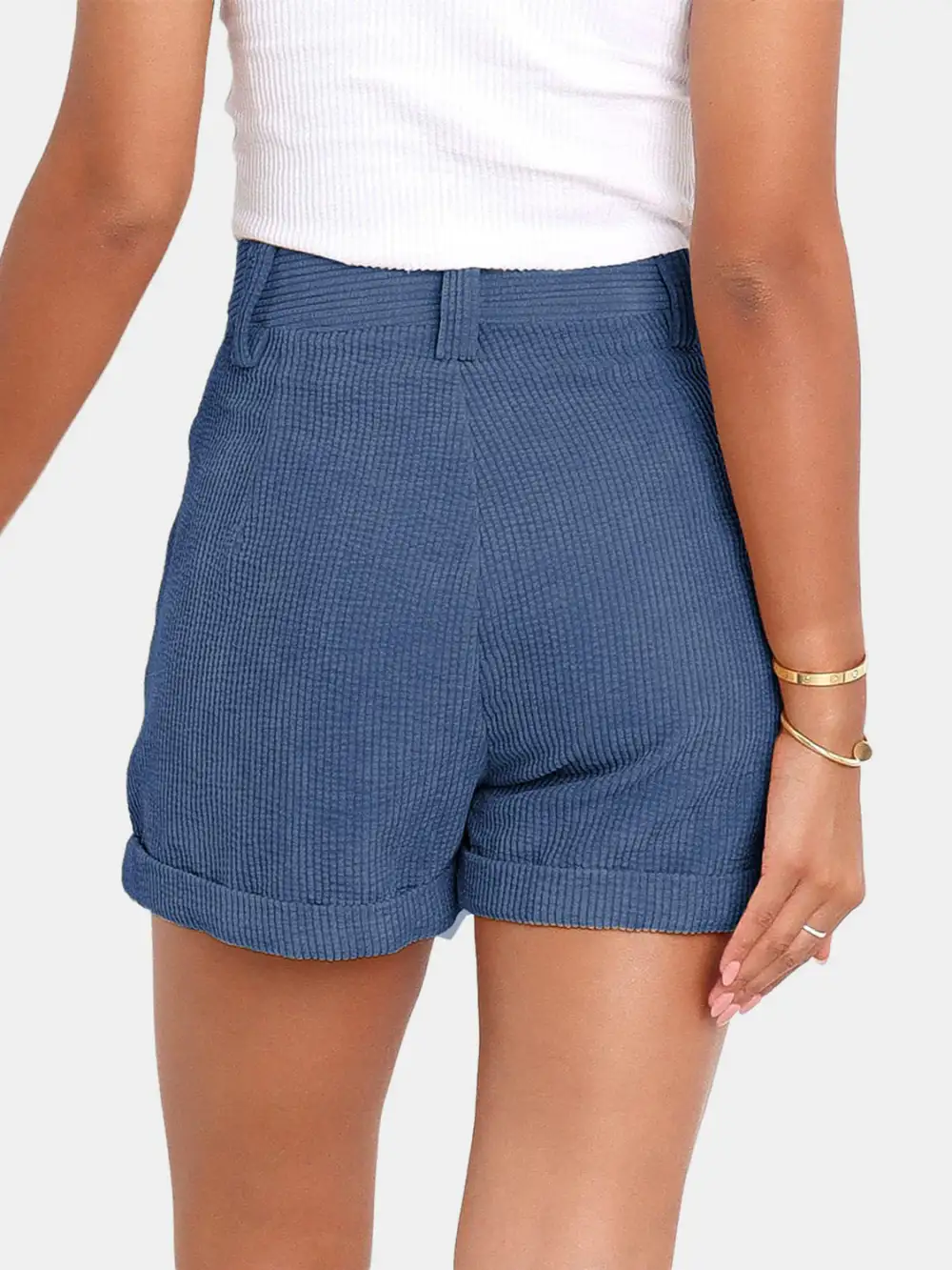 Travel Simple Pocket Detail Shorts