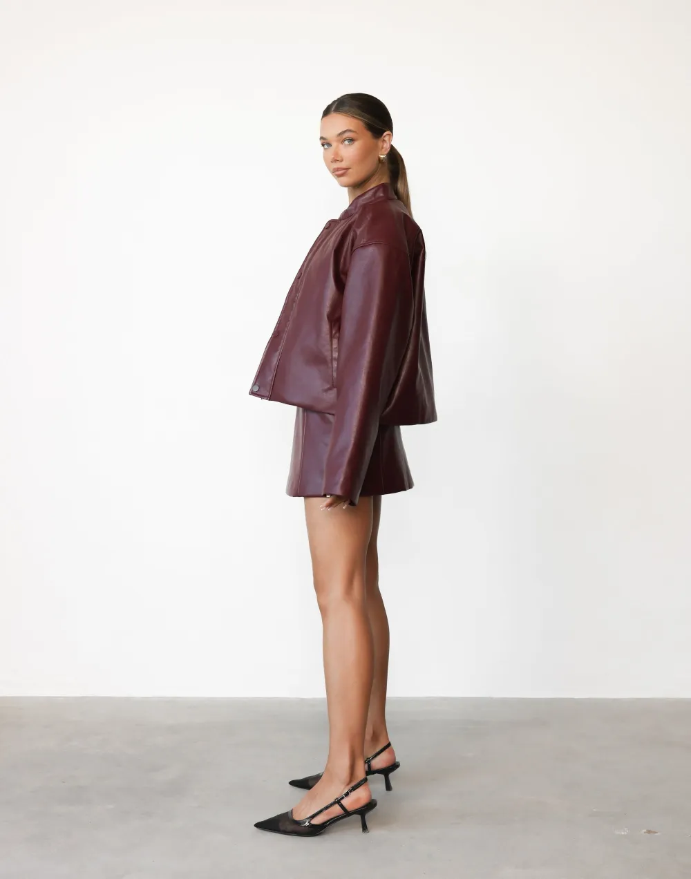 Isaiah Jacket (Plum)