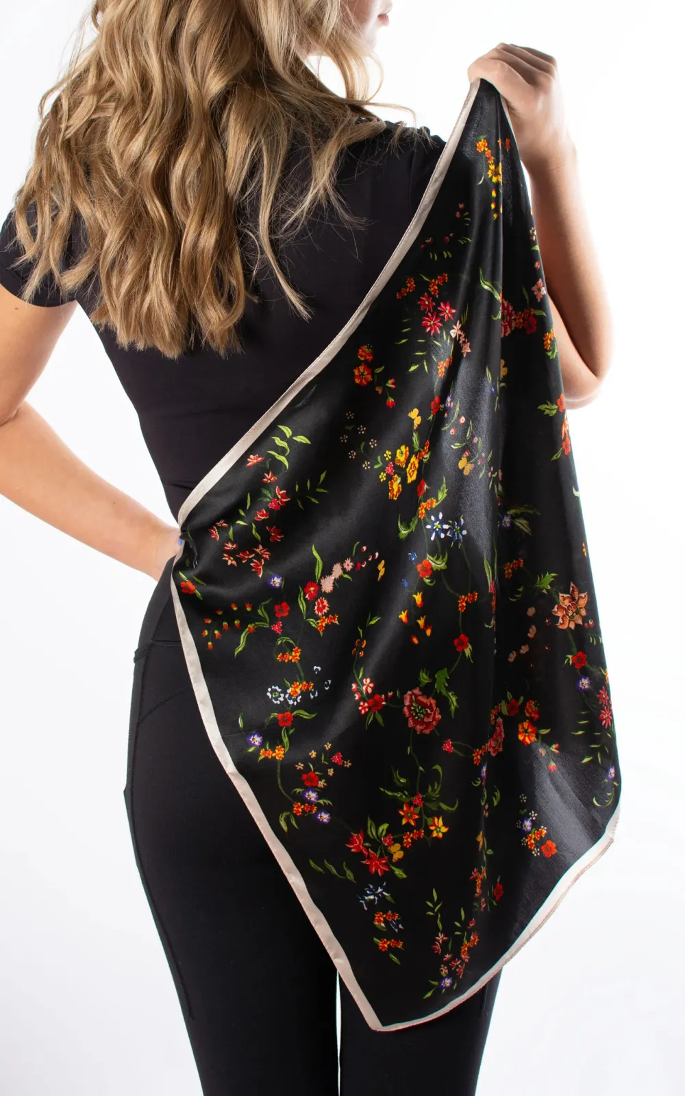 High-End Fashion Printed Square Scarf