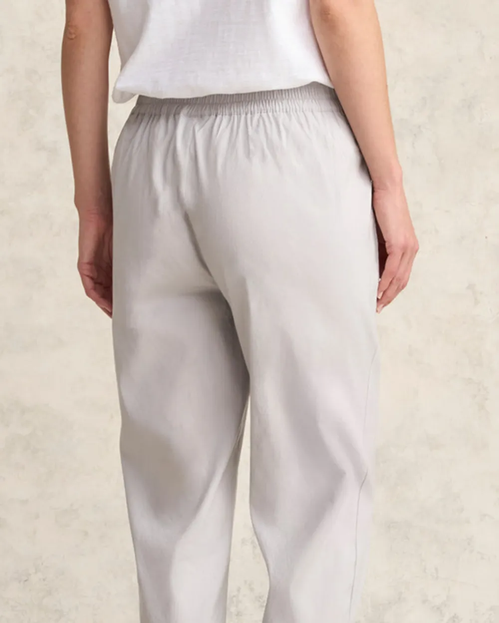 Curved Hem Linen Pant - Light Grey