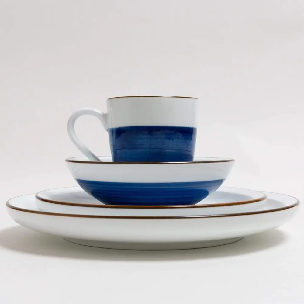 (Store Closing Sale) Flur Dinnerware Set