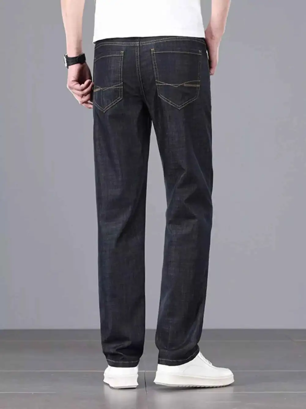 Wash Straight Leg Comfort Jeans