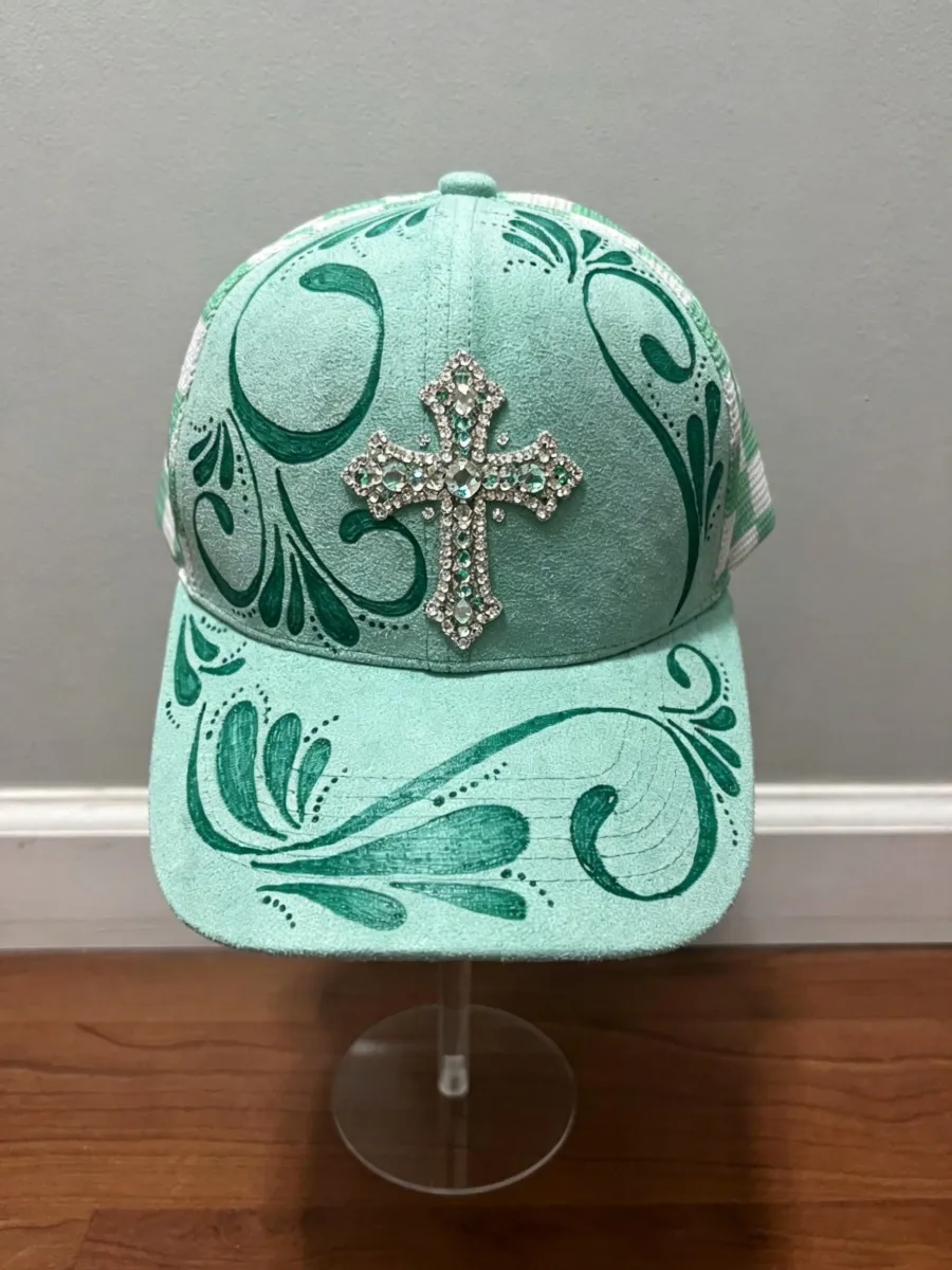 Vintage Western-Style Rhinestone Cross Print Hat