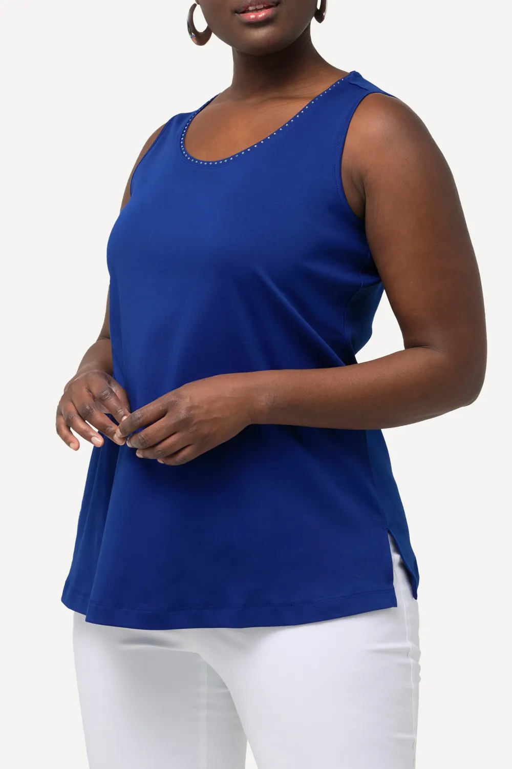 Women's Round Neck Vest With Diamond Studded Collar