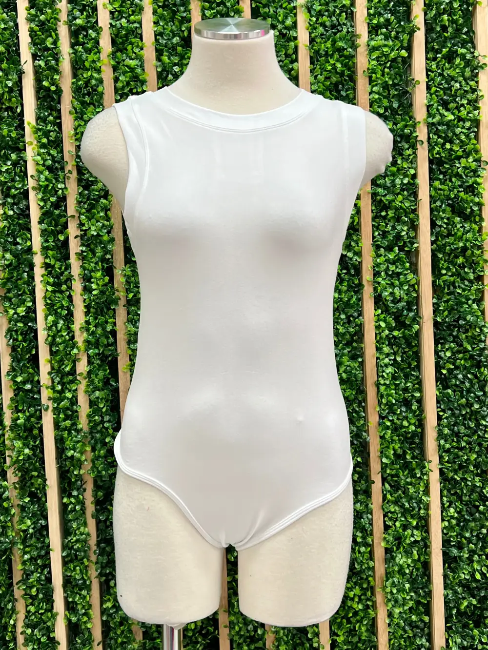 Thick Trim High Neck Top