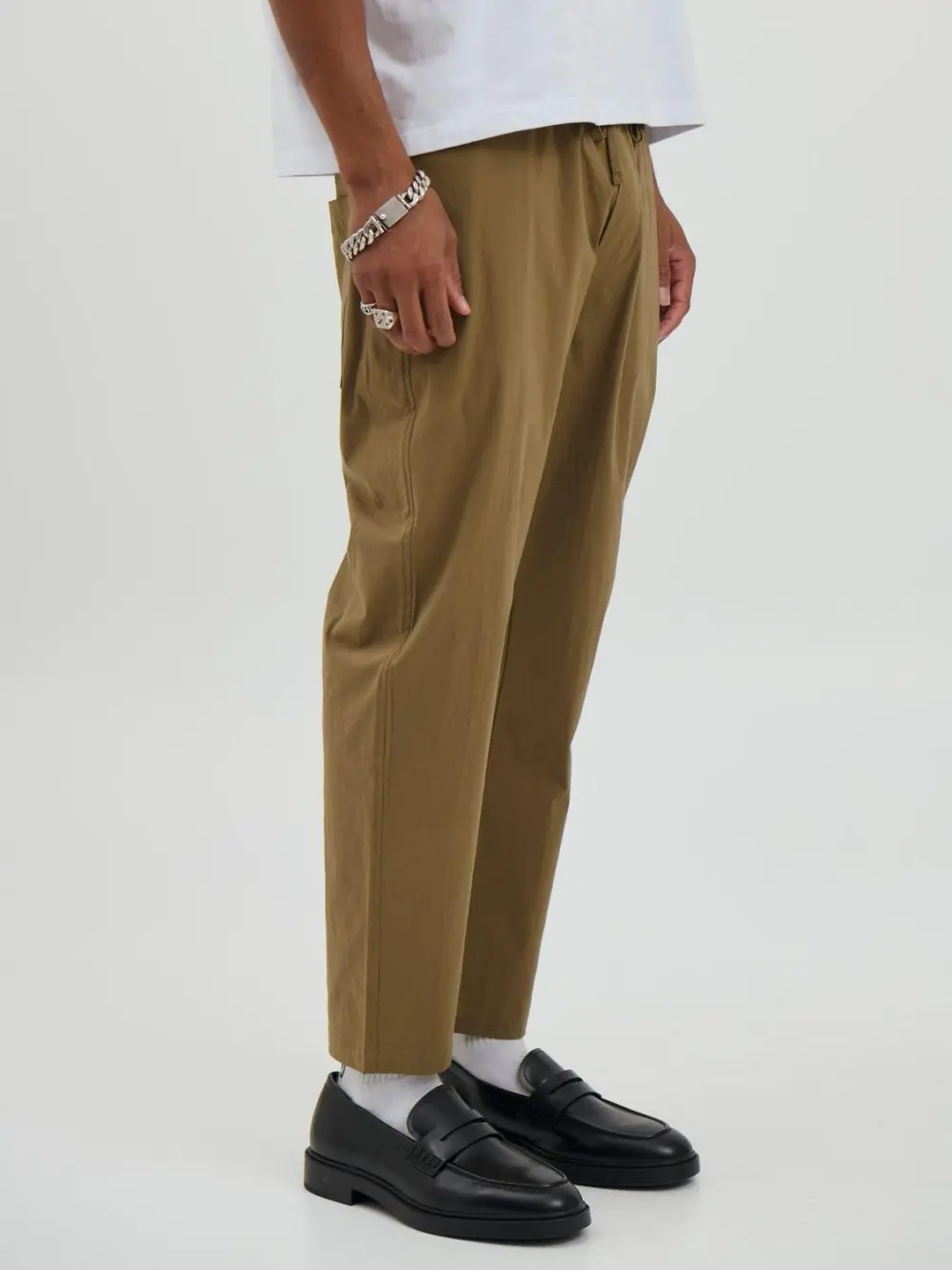 Simple And Comfortable Slim Khaki  Pant