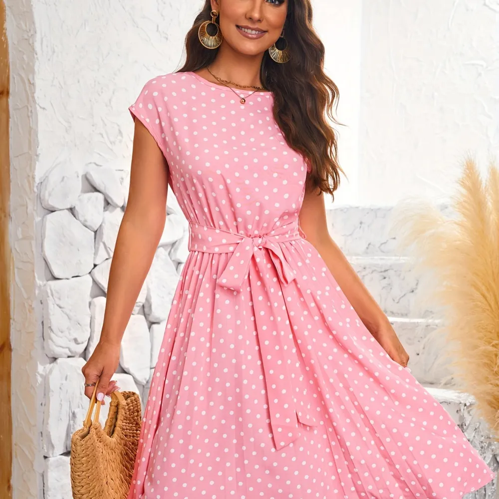 Polka Dot Pleated Dress: Spring Style (Casual, Short Sleeves)