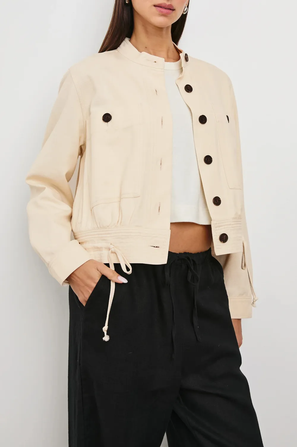 Dark-Colored Horn-Button Design Large Pocket Jacket