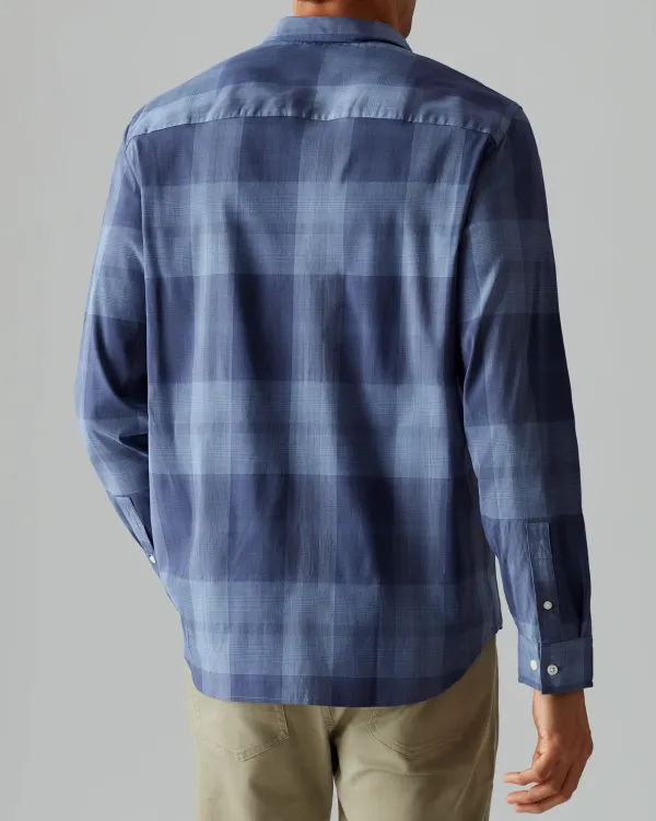 Fashionable Men's Checkered Shirt