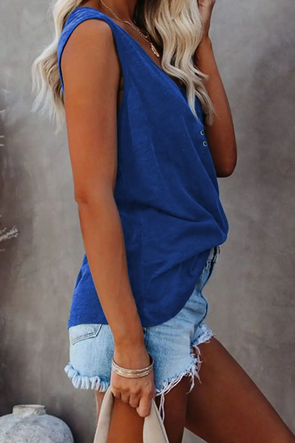 Snap Buttons Scoop Neck Tank With Pocket Top