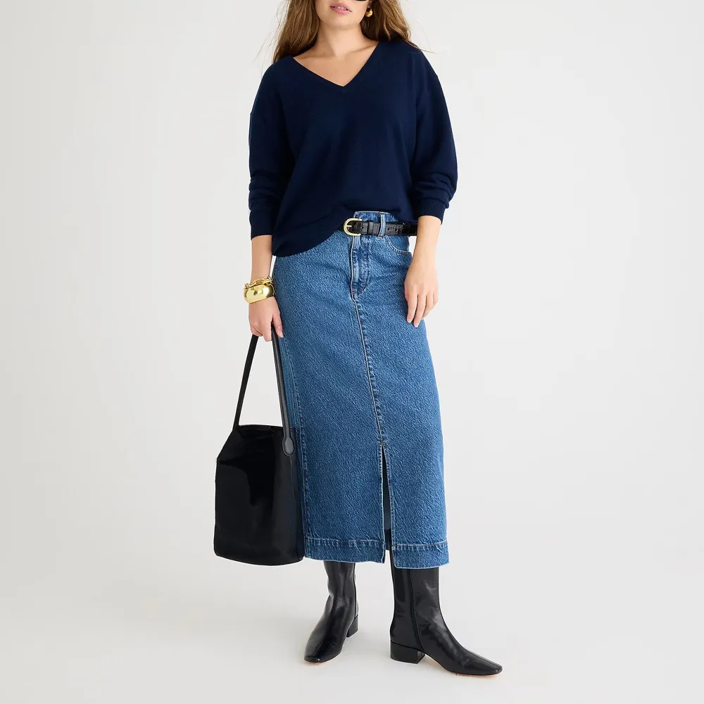 Cashmere Relaxed V-Neck Sweaters