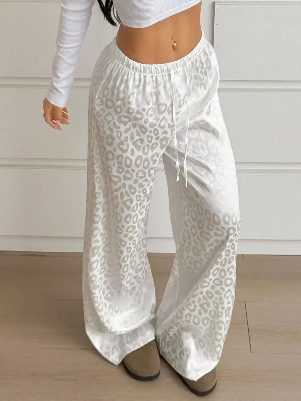 Relaxed Leopard Print Wide Leg Pants