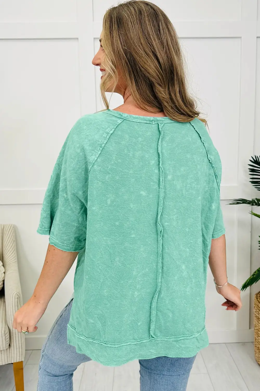 Half Buttons Raw Seam Tee