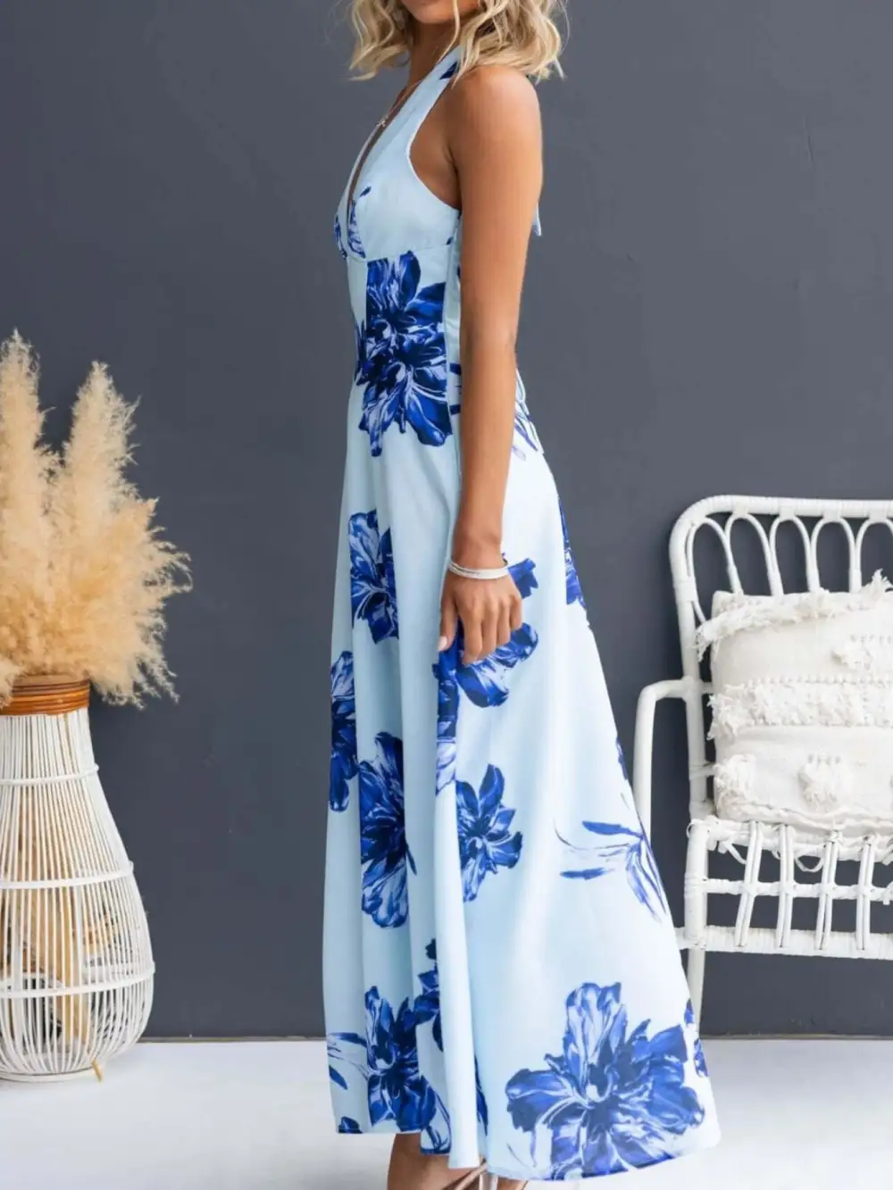 Clean Line Floral Printed Maxi Dress