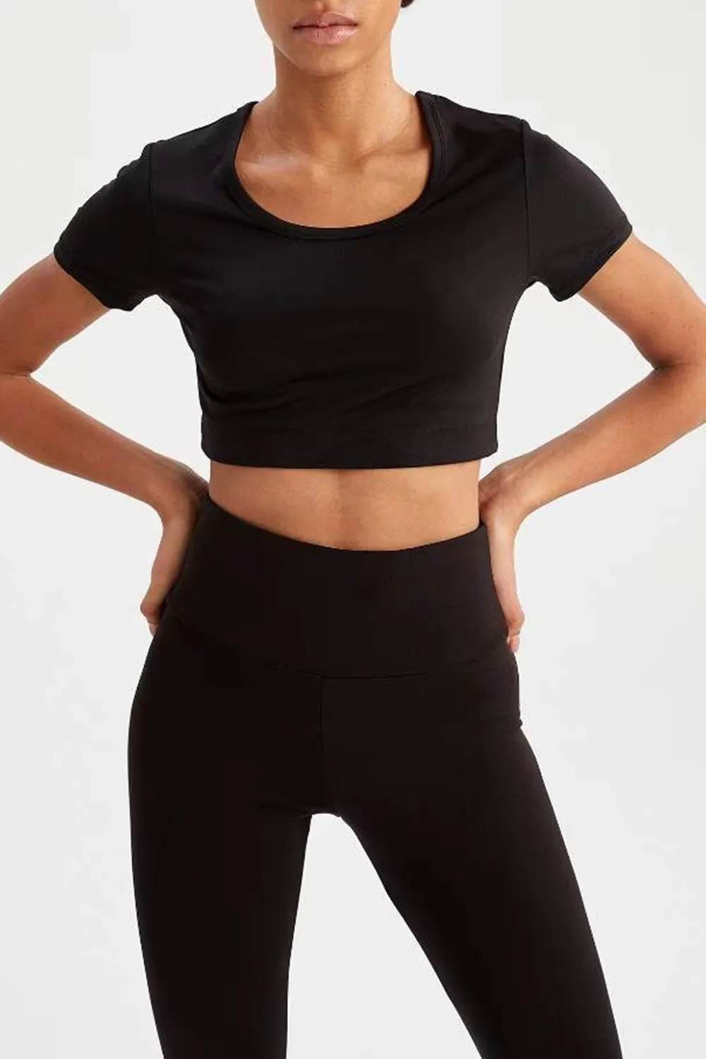 Elegant Crew Neck Solid Color T-Shirt