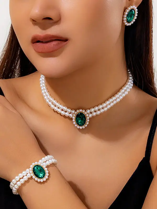 Geometric Layered Rhinestone Pearl Detail Necklace