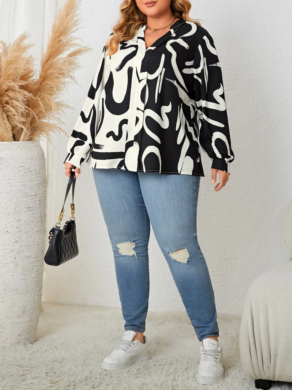 V Neck Top Fashionable Lantern Sleeves Printed Shirt