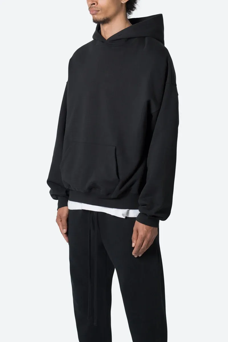 JET BLACK OVERSIZED HOODIE
