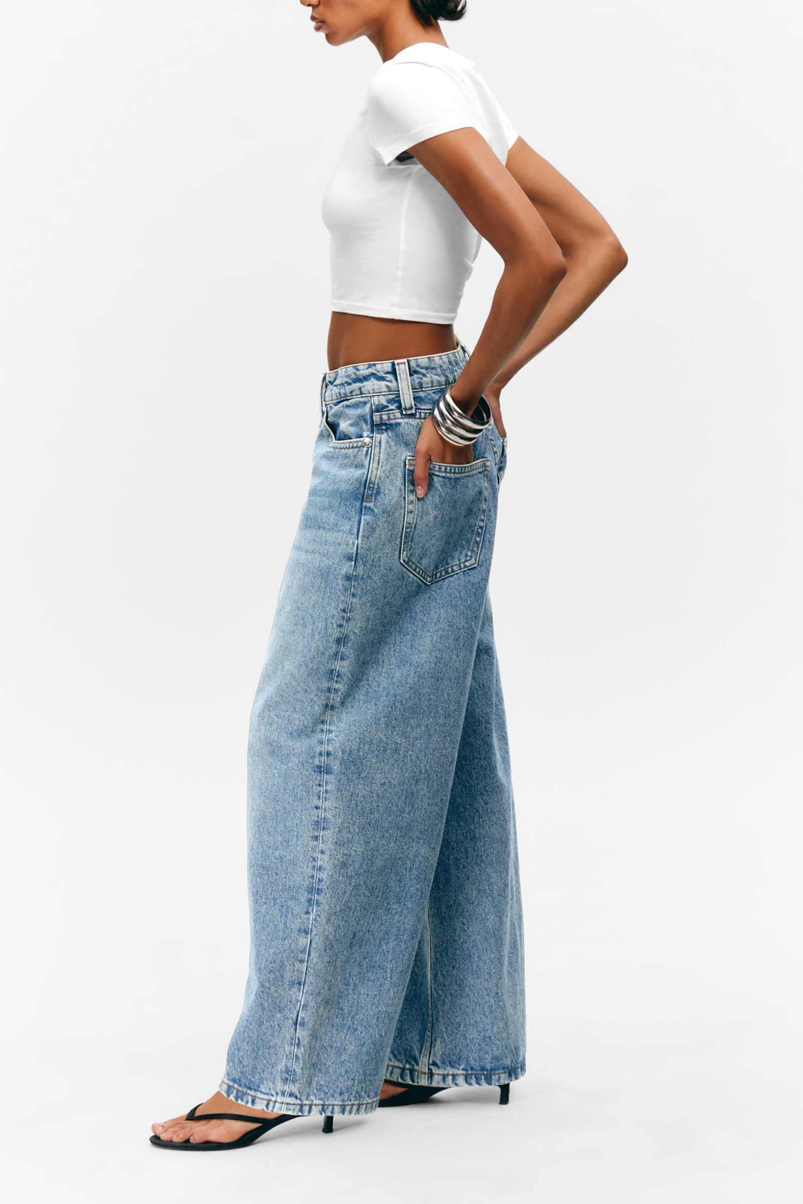 Low Rise Wide Leg Jeans