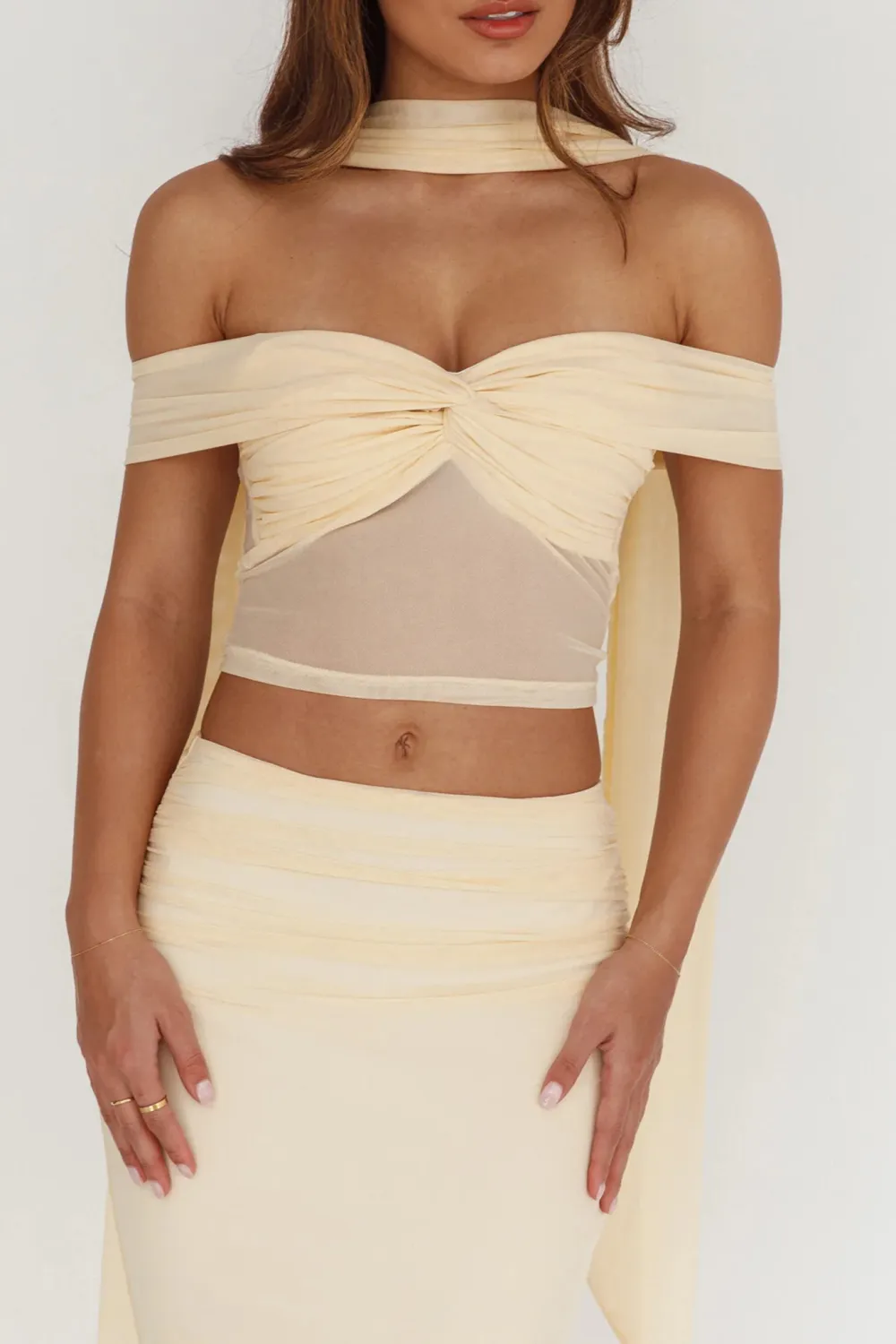 Fashionable And Sweet Off-Shoulder Top