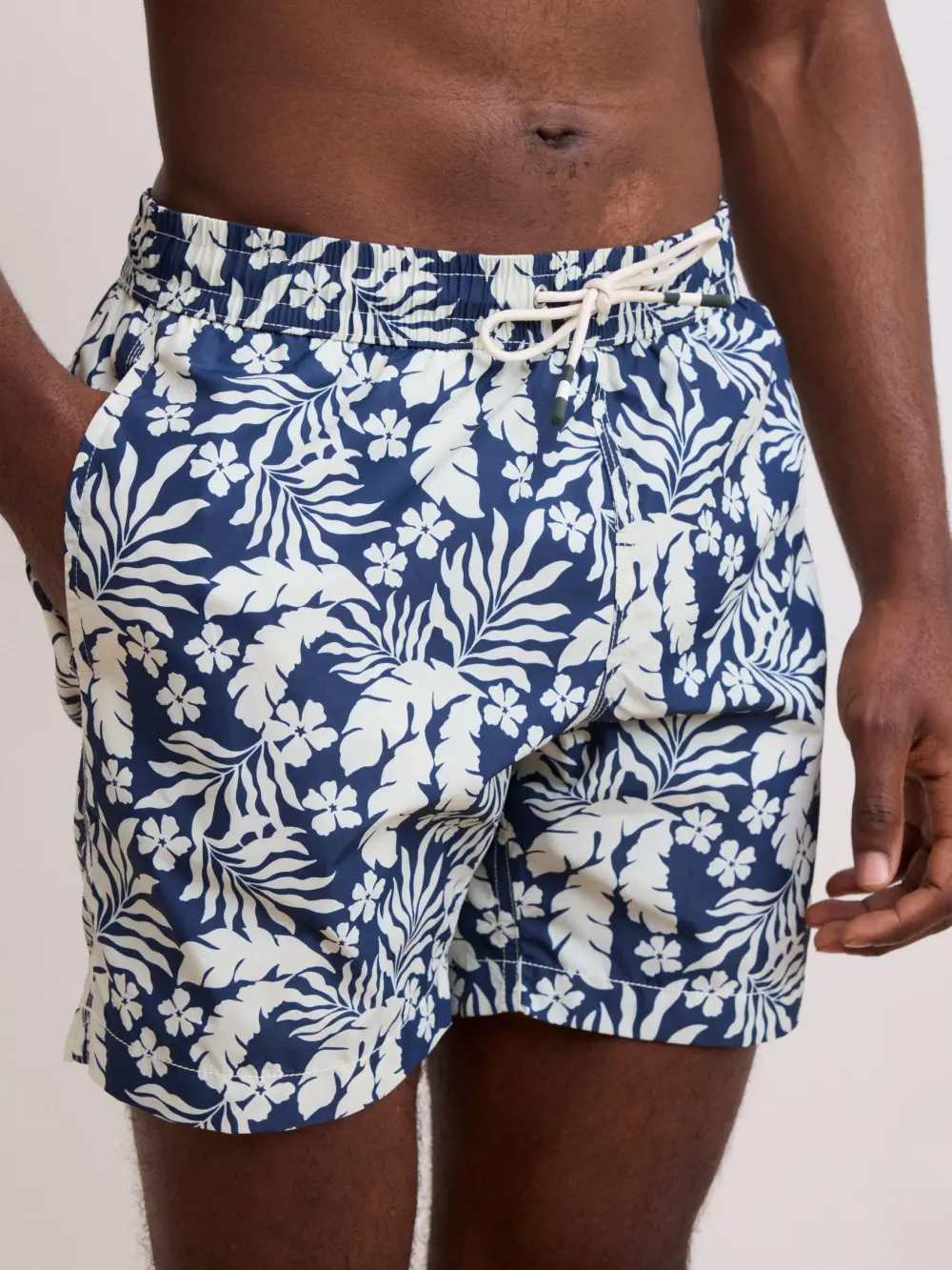 Loose Casual Comfortable Breathable Blue Print Swim Trunks